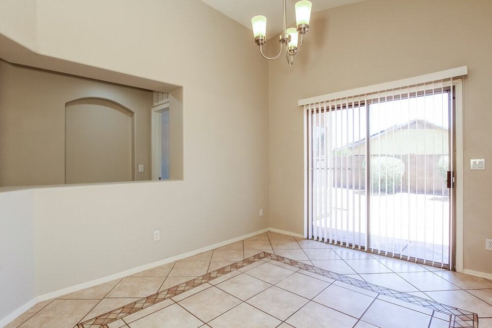 15519 N 158th Ln - Photo 5 of 16