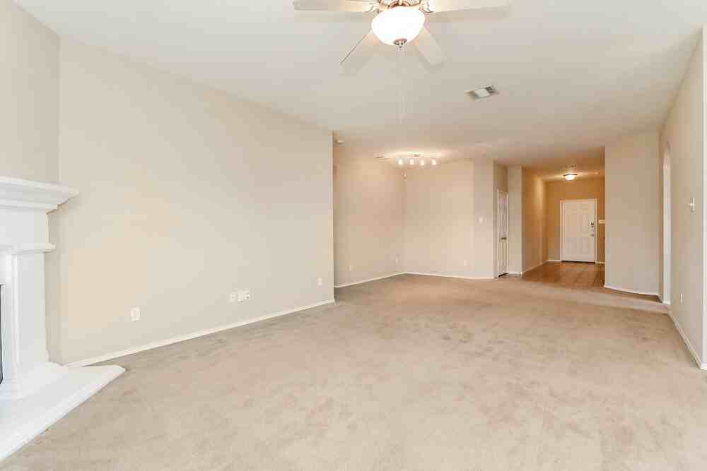 9101 Jason Dr - Photo 3 of 16