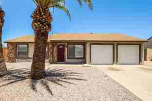 7014 W Canterbury Dr - Photo 1 of 1