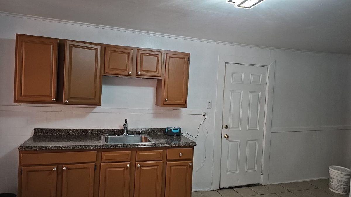 320 Willow St ##3 - Photo 2 of 18