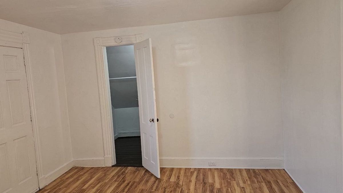 320 Willow St ##3 - Photo 4 of 18