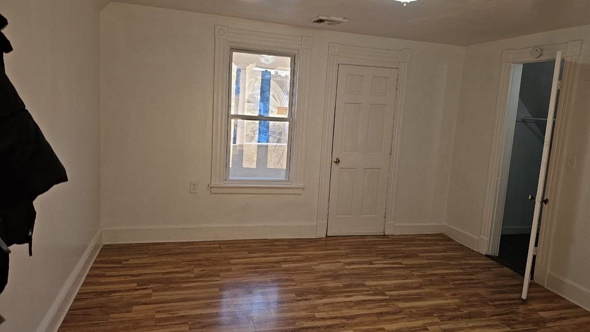 320 Willow St ##3 - Photo 5 of 18