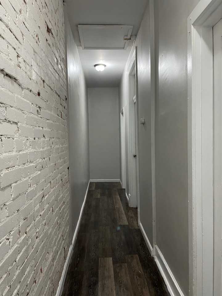 2127 Chippewa St - Photo 3 of 6