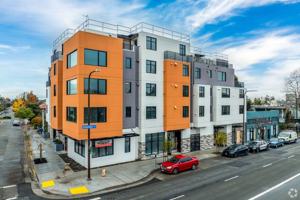 featured image of 1698 University Ave