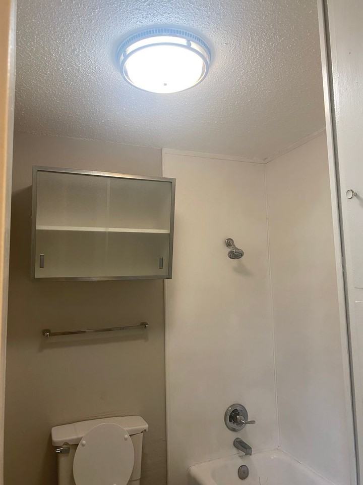 West Oaks Apartments - Photo 2 of 14