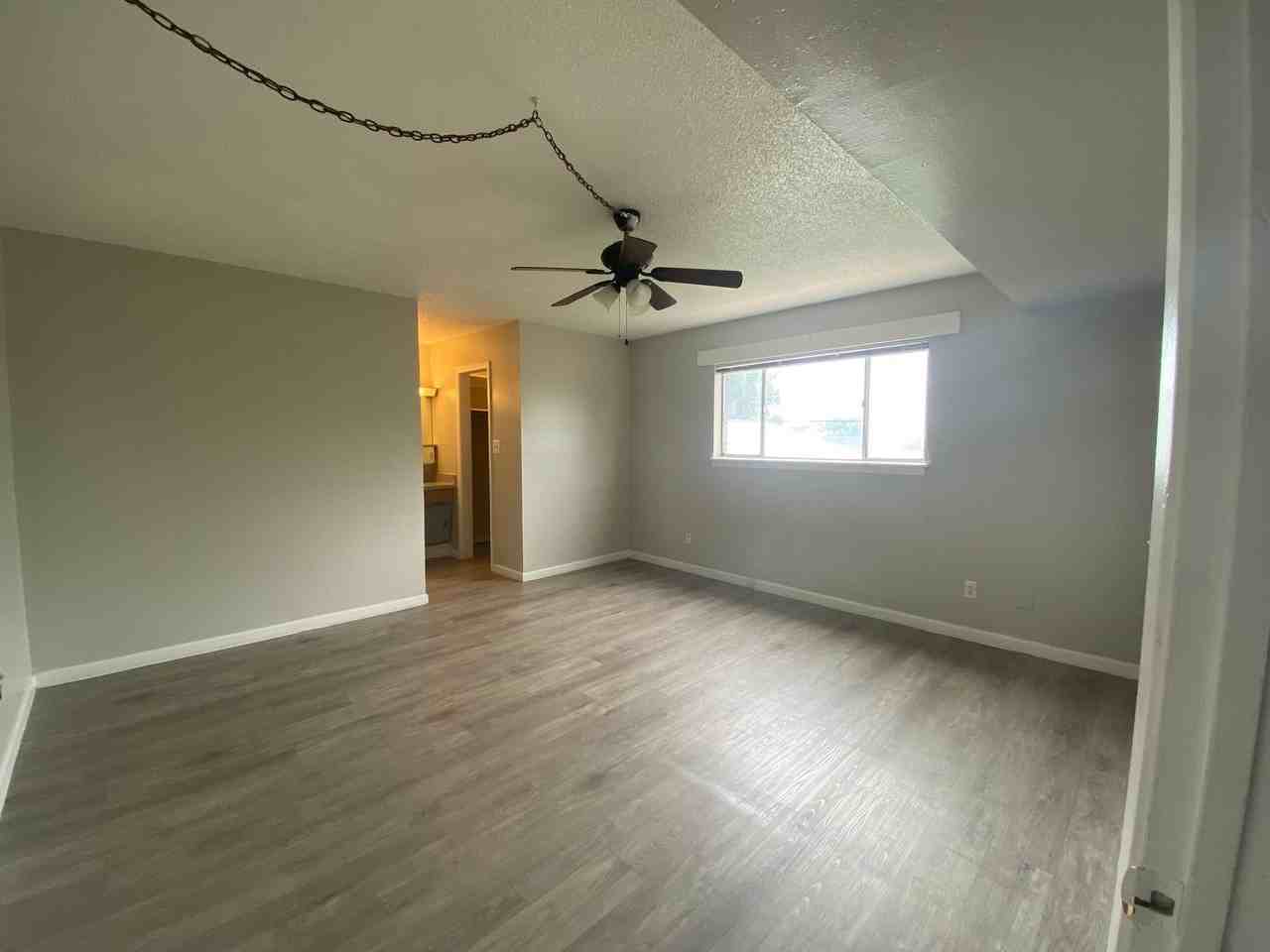 West Oaks Apartments - Photo 3 of 14