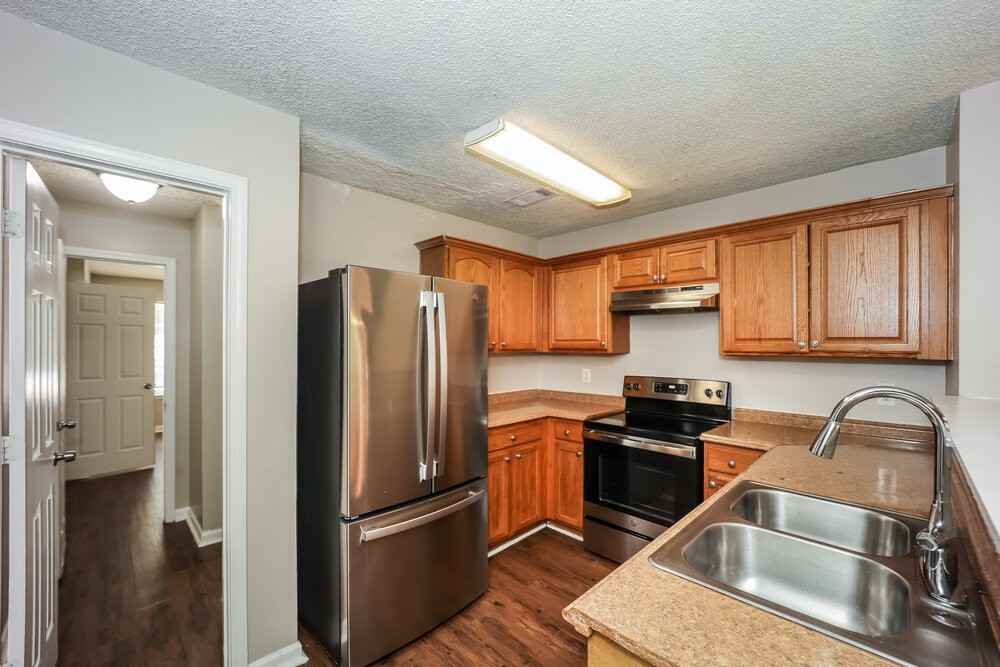 1315 Maple Valley Ct - Photo 7 of 17