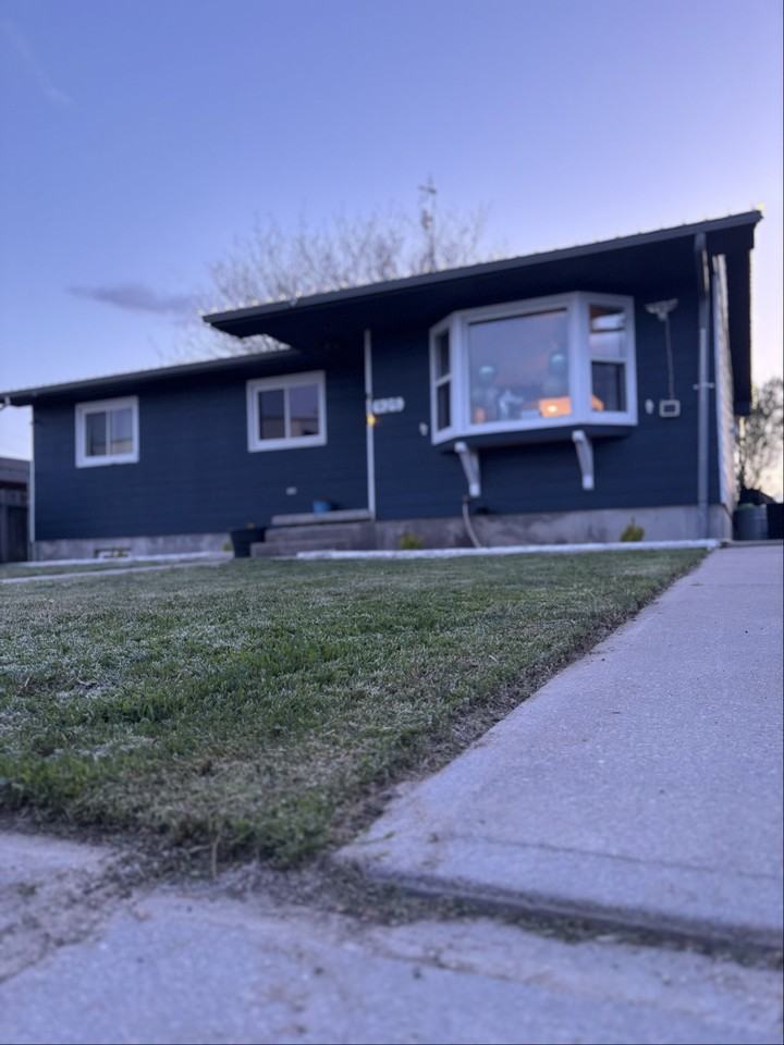 925 G Ave - Photo 2 of 12