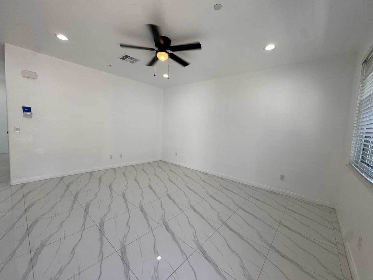 Arrow Apartments - Photo 2 of 7