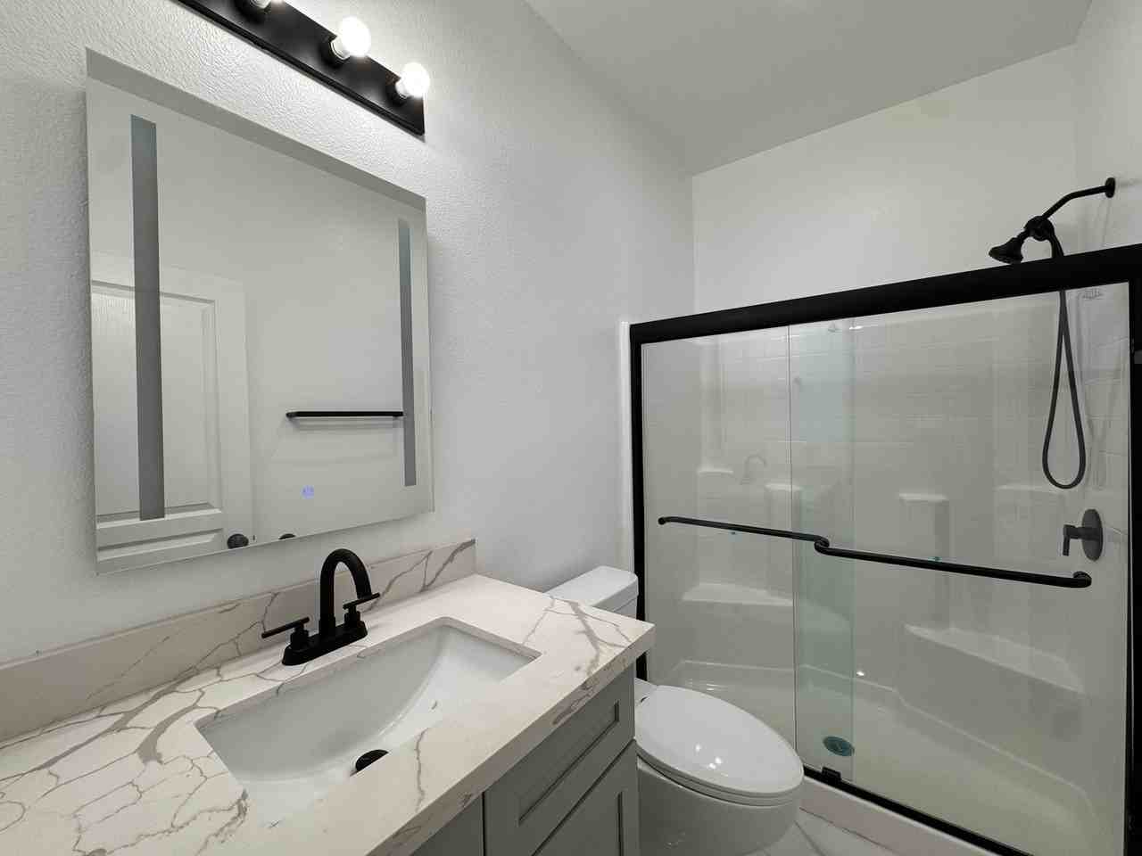 Arrow Apartments - Photo 5 of 7