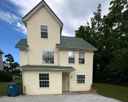 featured image of 701 Florence Street