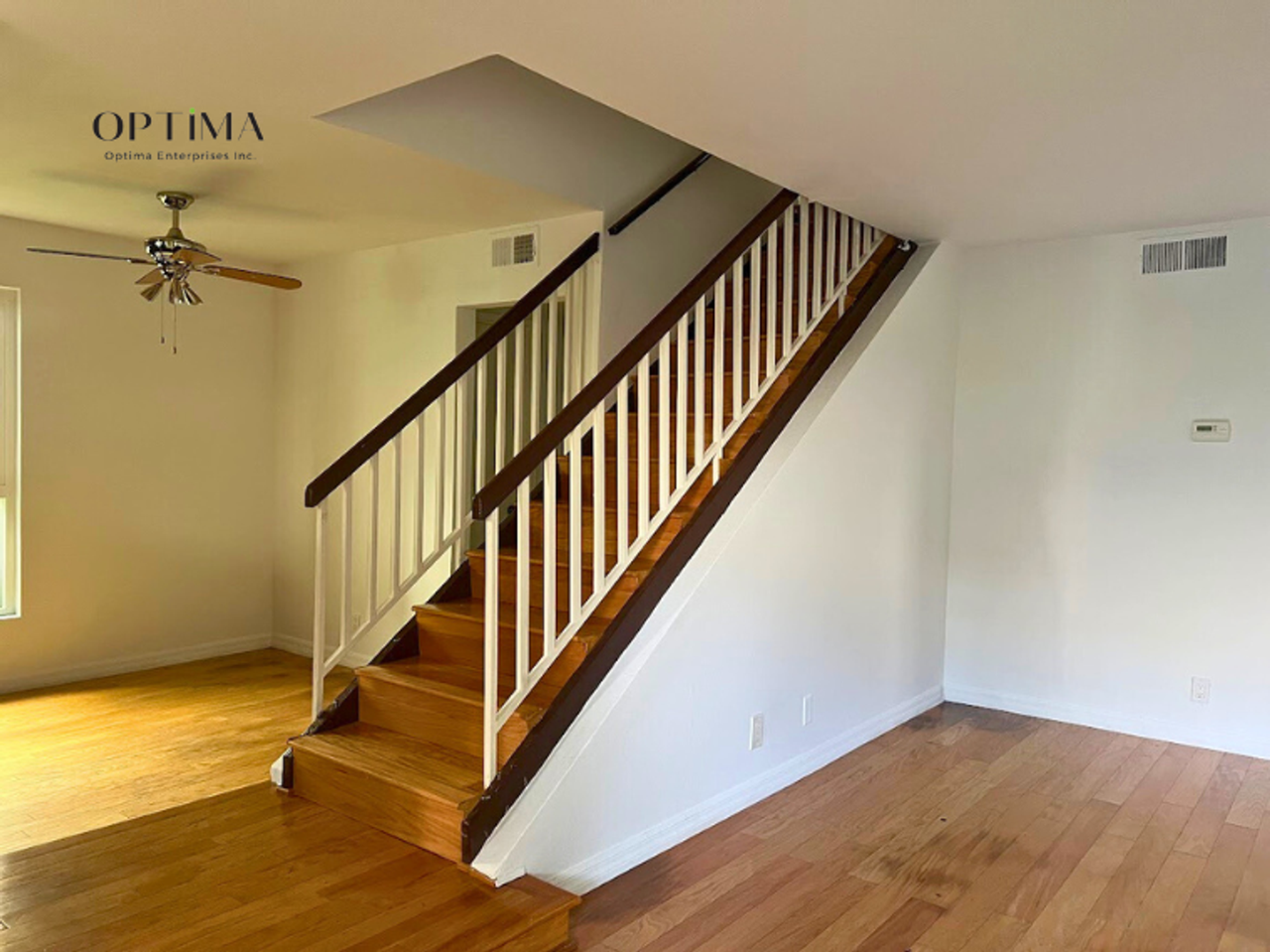 18411 Hatteras St - Photo 4 of 12