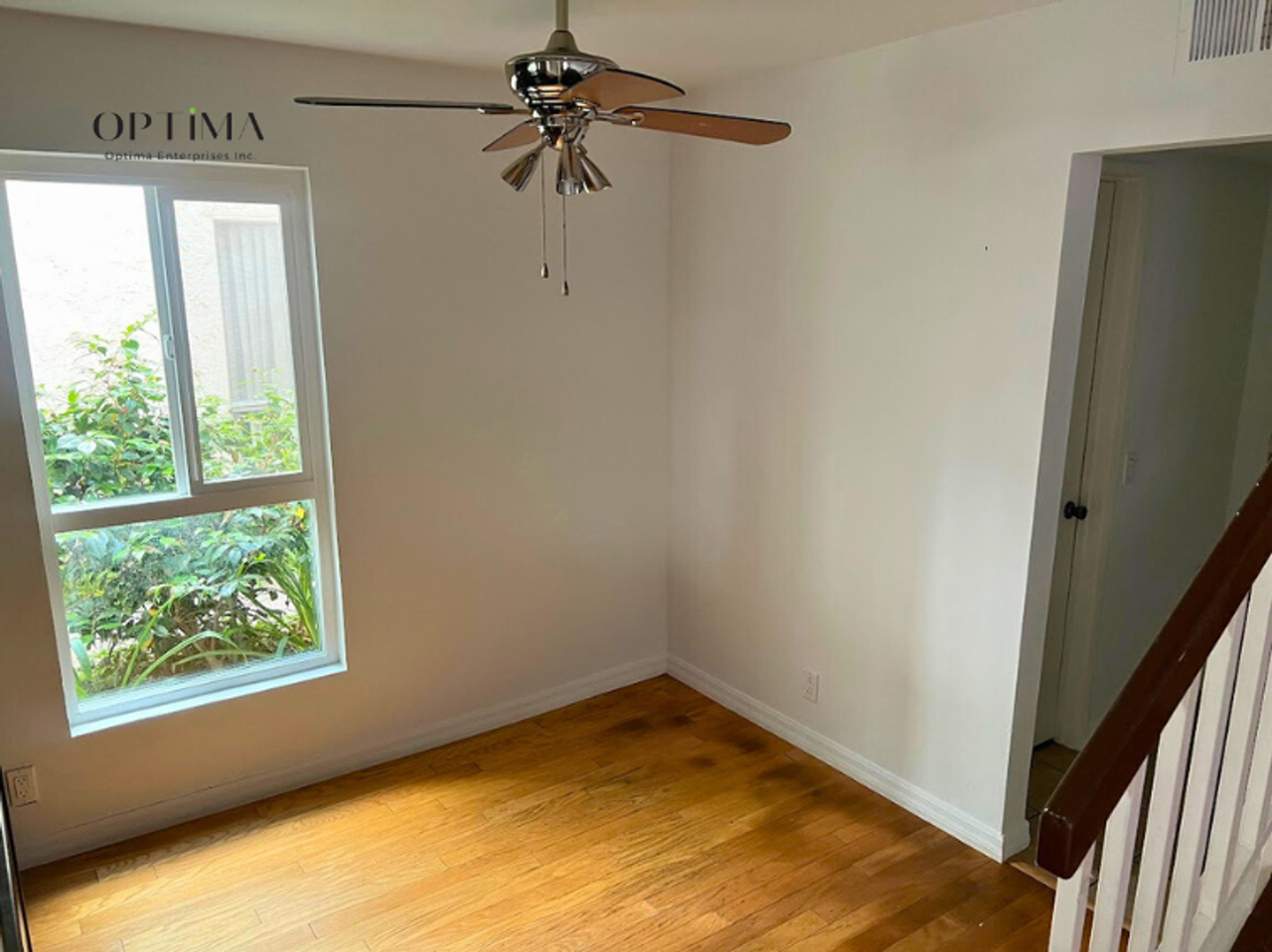 18411 Hatteras St - Photo 5 of 12
