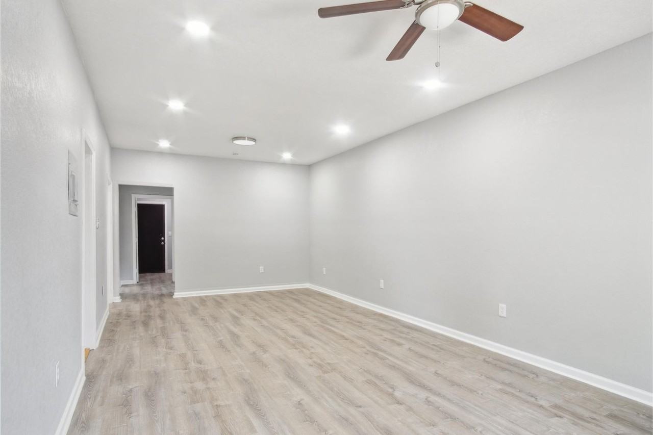 1412 Hays Street - Photo 5 of 23