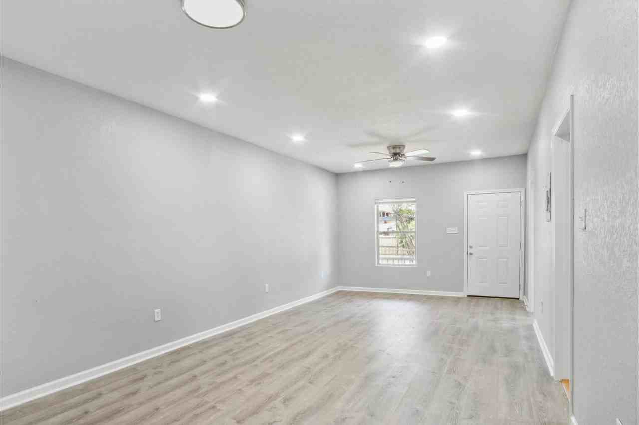 1412 Hays Street - Photo 7 of 23