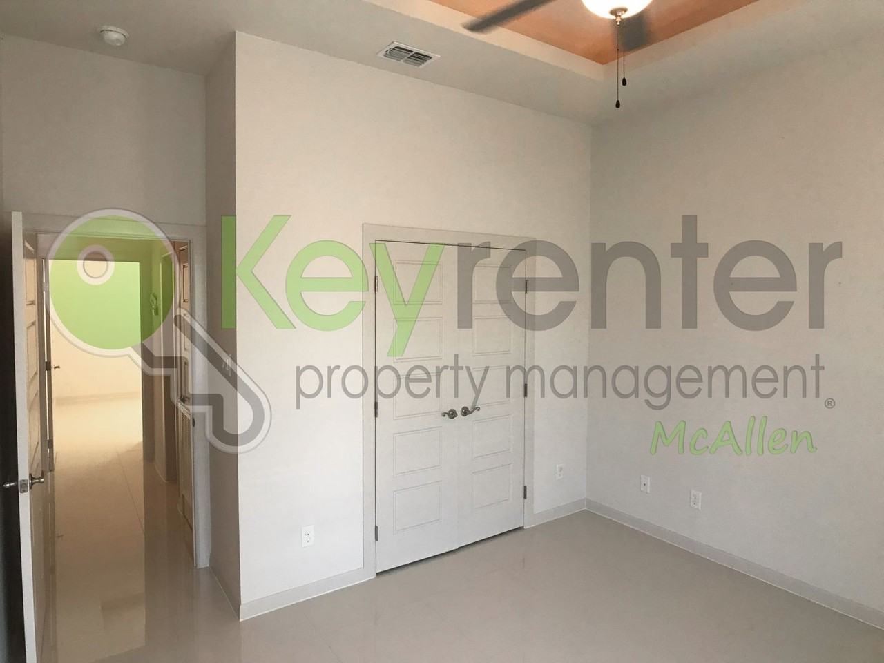 2920 N 51st St - Photo 2 of 29