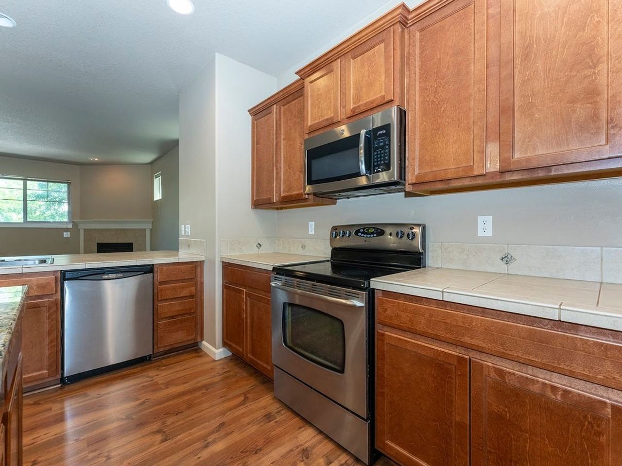 20713 Sw Sister Ln - Photo 2 of 22