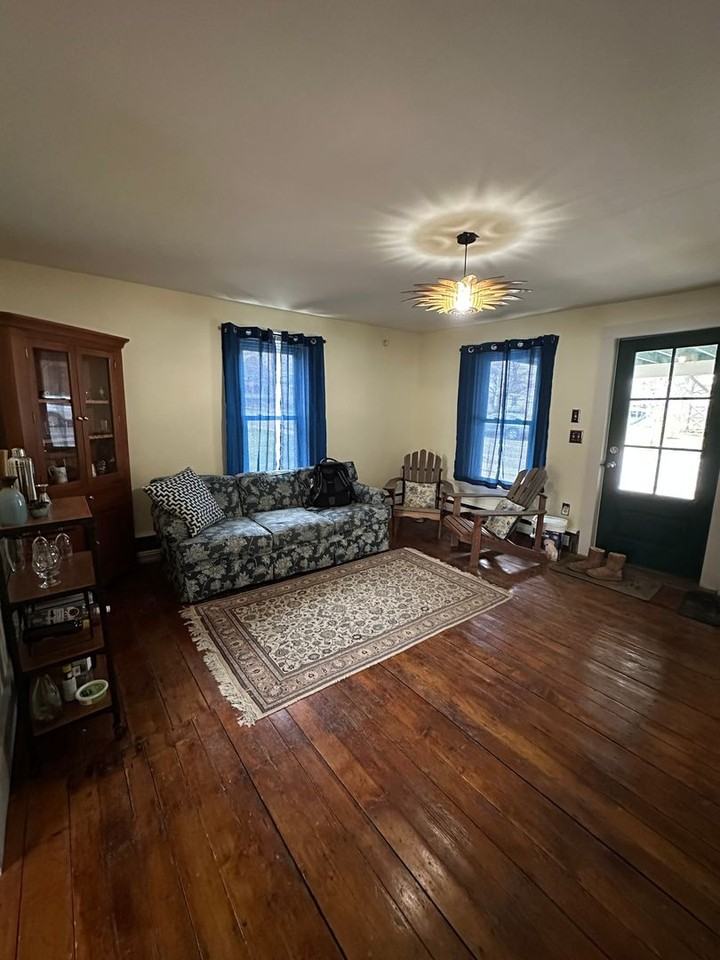 70 Green St - Photo 2 of 37