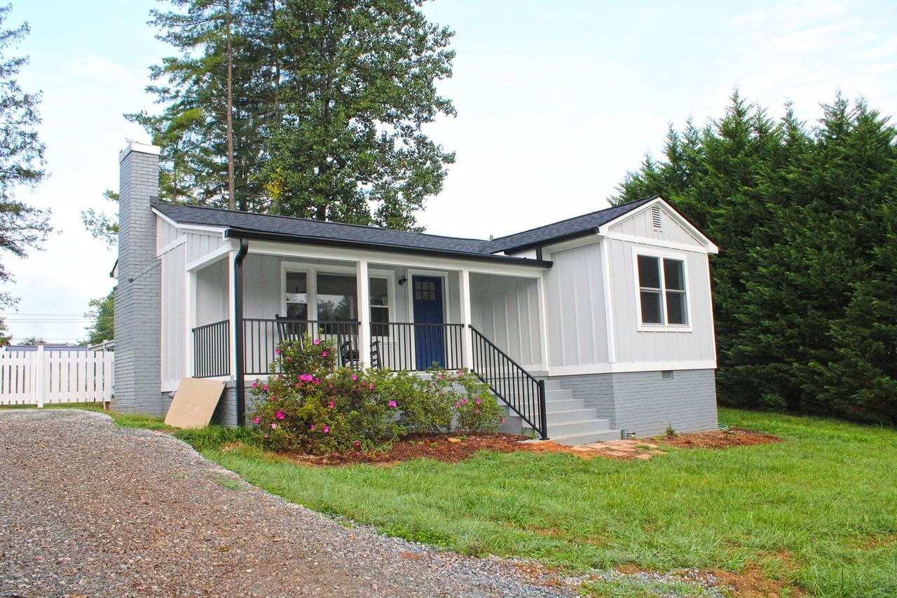 222 Ashworth Ave - Photo 2 of 8