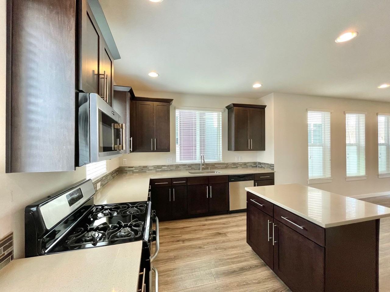 1921 129th Pl Sw #A - Photo 5 of 30
