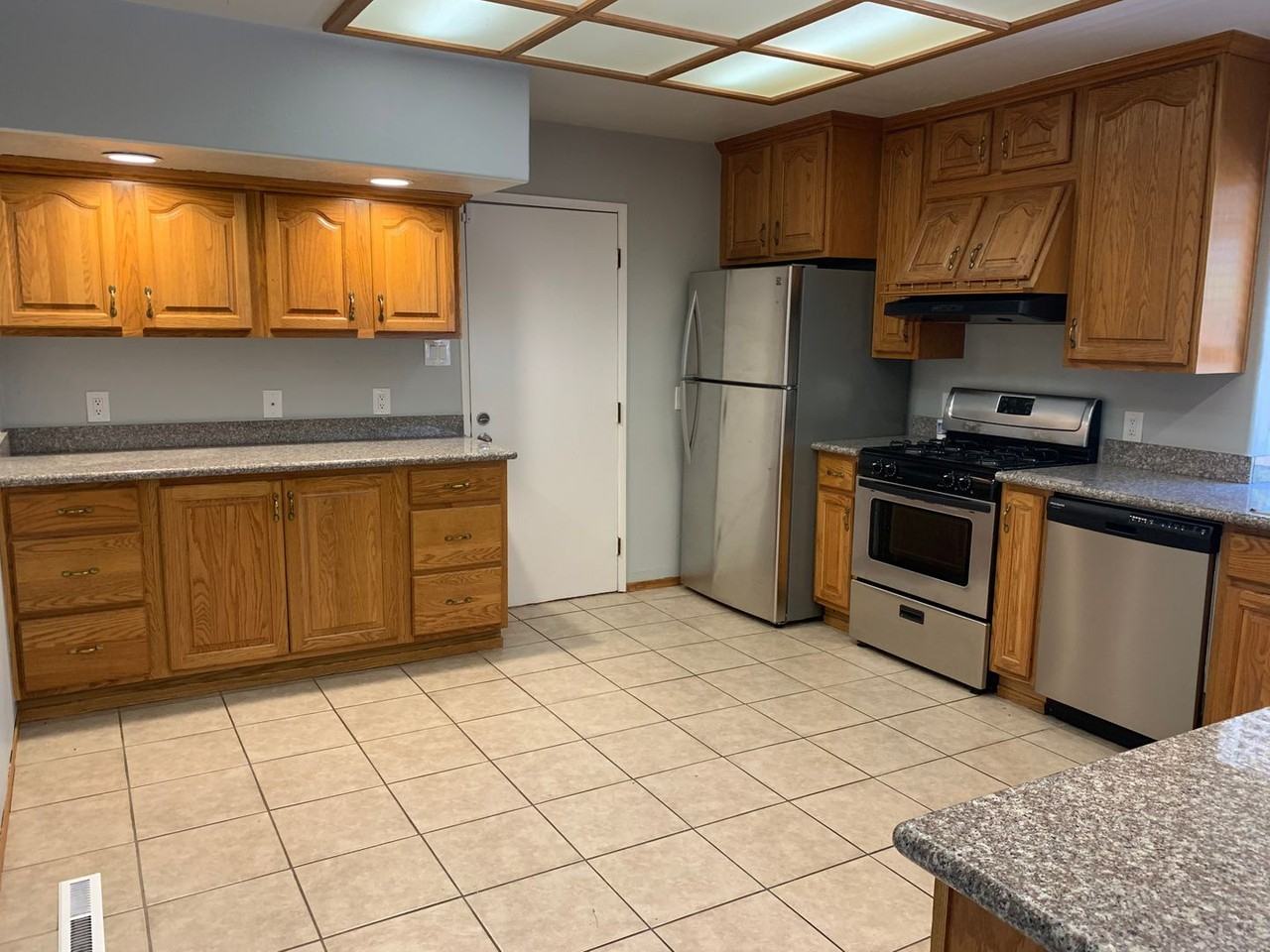 683 San Miguel Ave - Photo 2 of 10