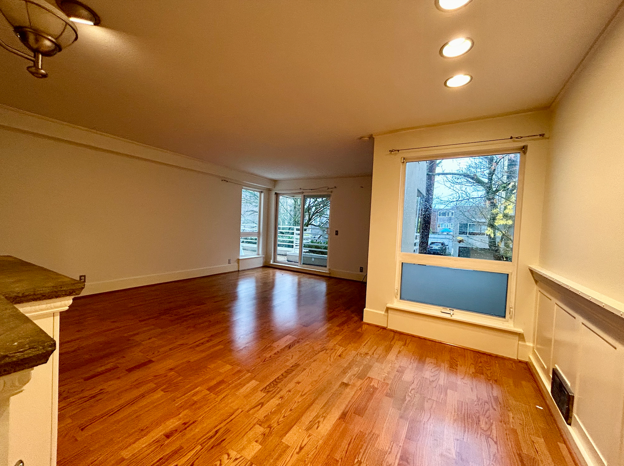 535 Summit Ave E #102 - Photo 3 of 13