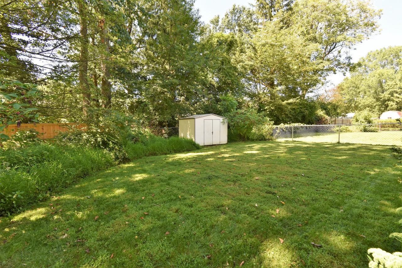 9922 Mayfield Dr - Photo 4 of 21