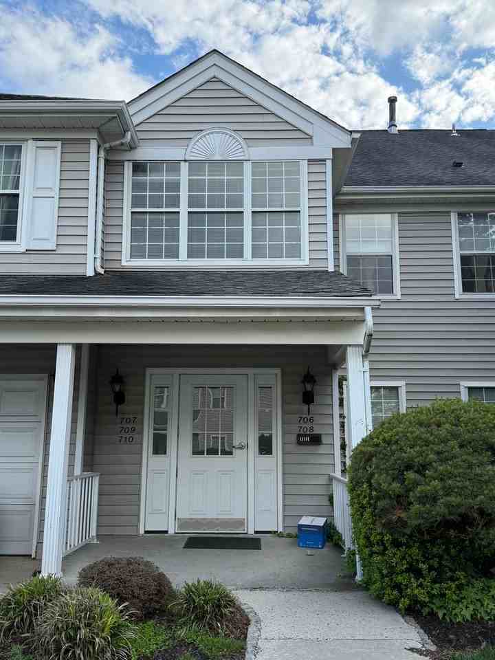 709 Eagles Chase Dr - Photo 3 of 25