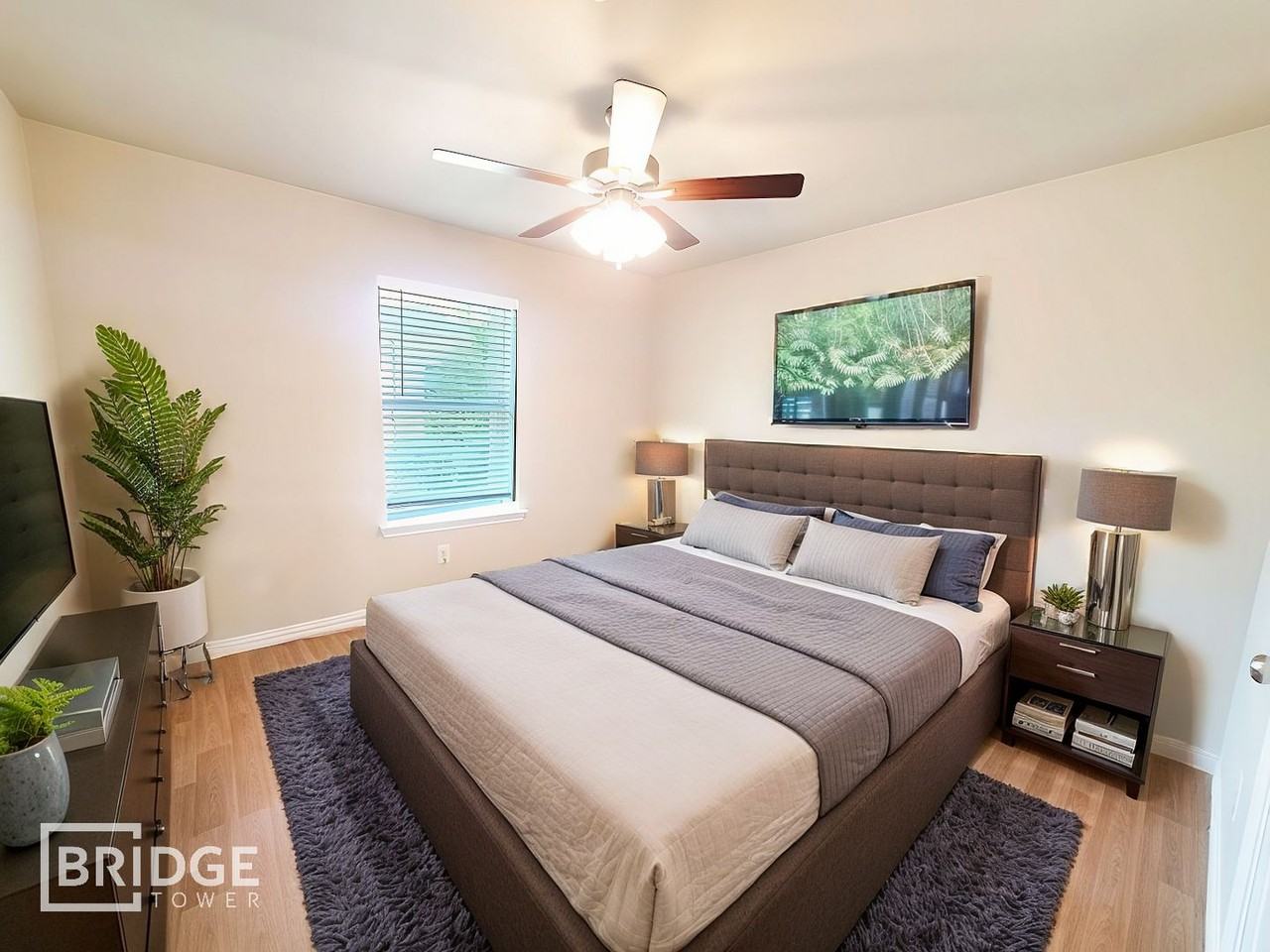 1236 Sunnyvale Ln - Photo 3 of 13