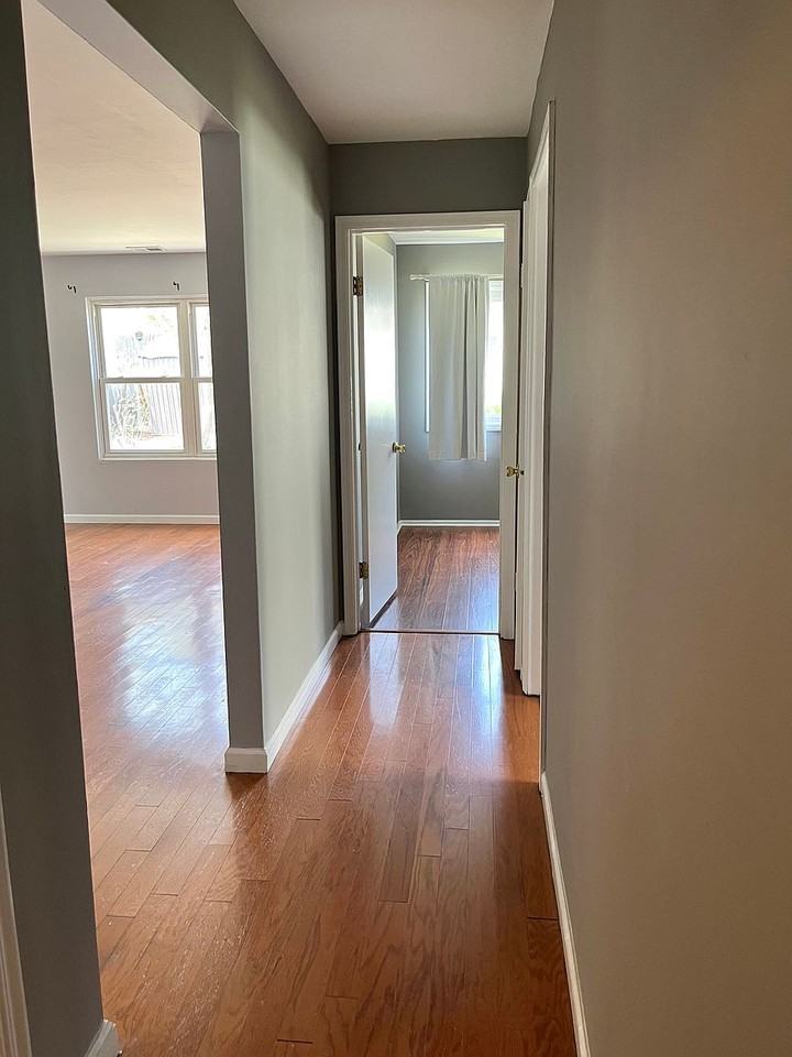 149 Zwolak Ct #NA - Photo 2 of 18