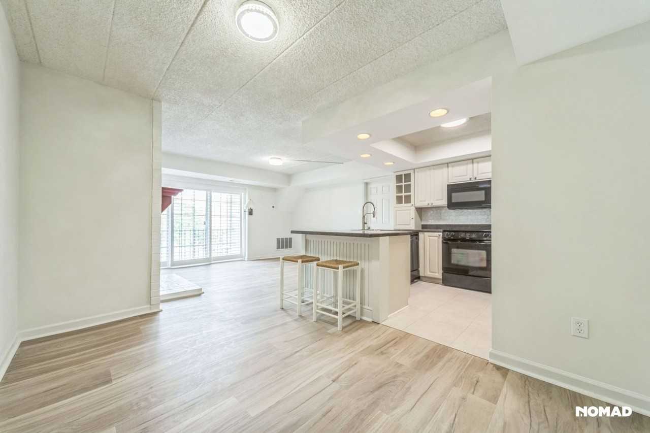 505 Deer Run - Photo 2 of 32