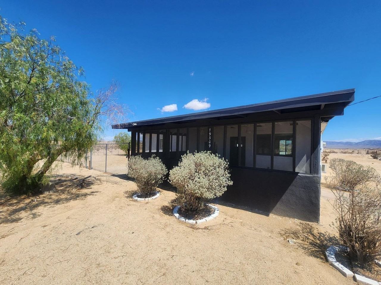 79309 Ward Ln - Photo 2 of 10