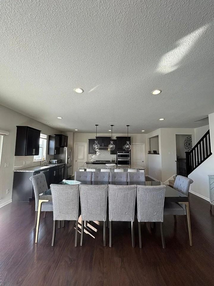 5785 Urbandale Ln N - Photo 4 of 18