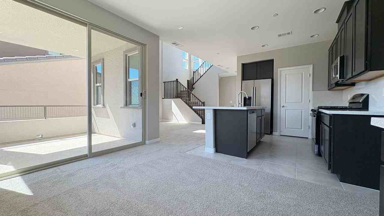 11620 Golden Oriole Avenue - Photo 7 of 35