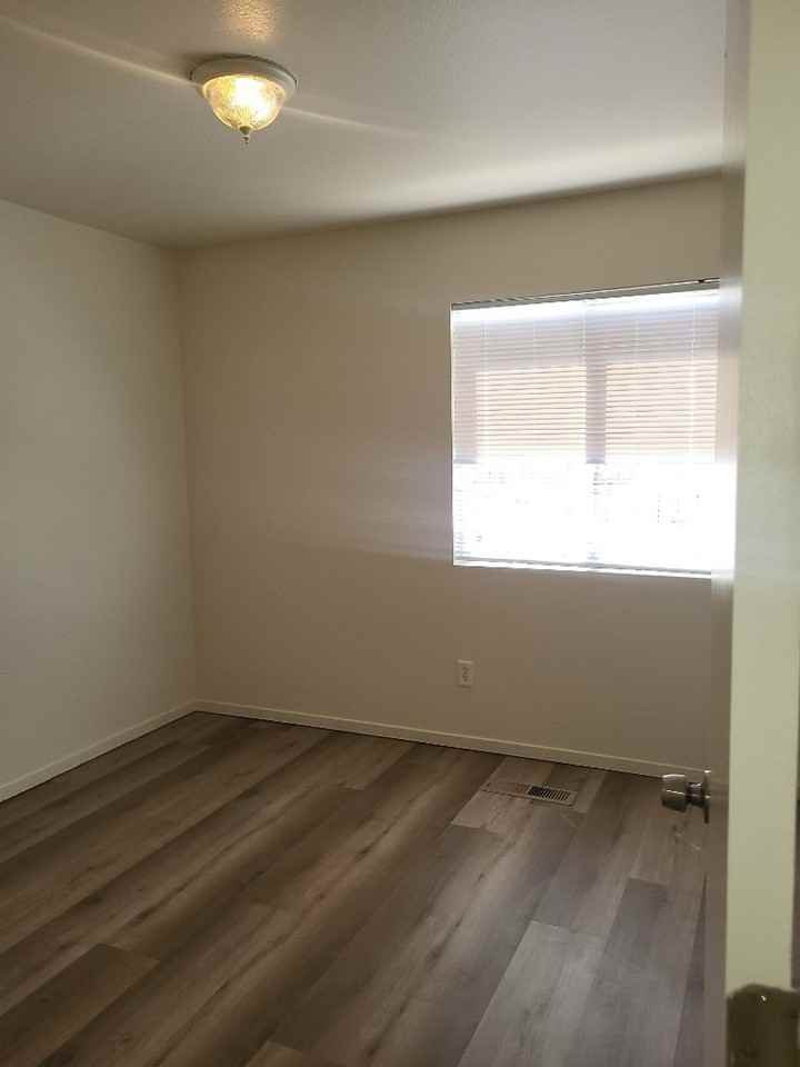 9940 Brightridge Dr - Photo 6 of 13