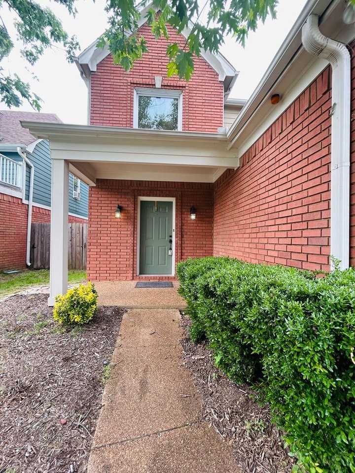 158 Riverwalk Pl - Photo 2 of 27