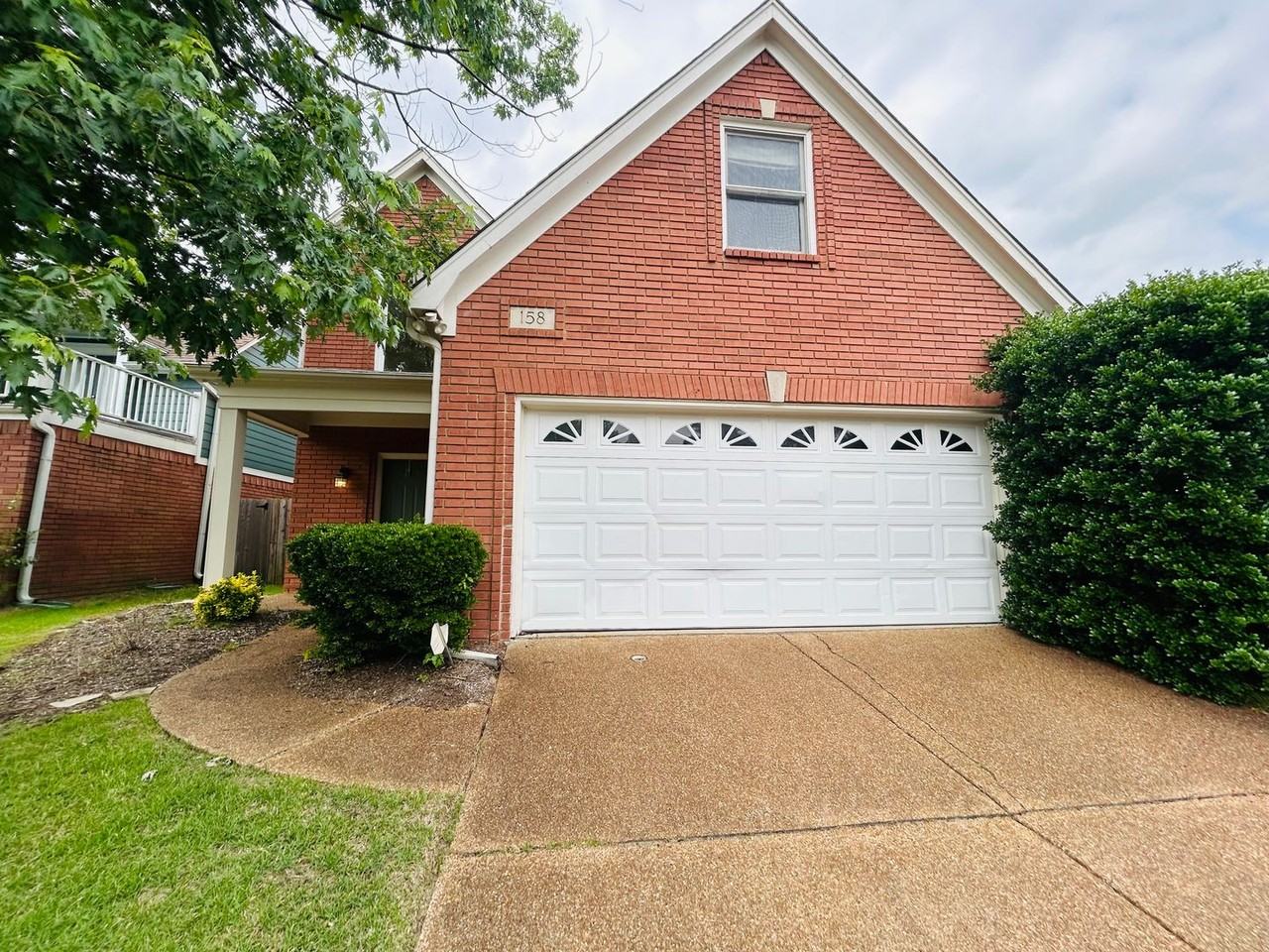 158 Riverwalk Pl - Photo 3 of 27