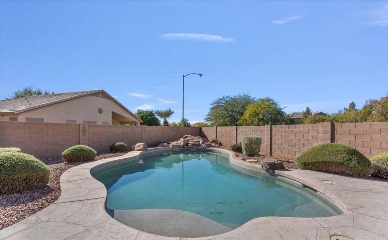 9237 W Alex Ave - Photo 2 of 36