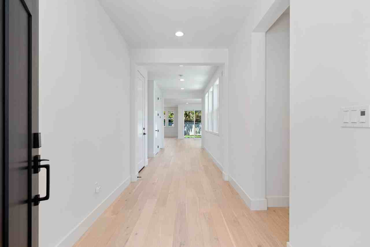 1573 Chestnut St - Photo 2 of 27