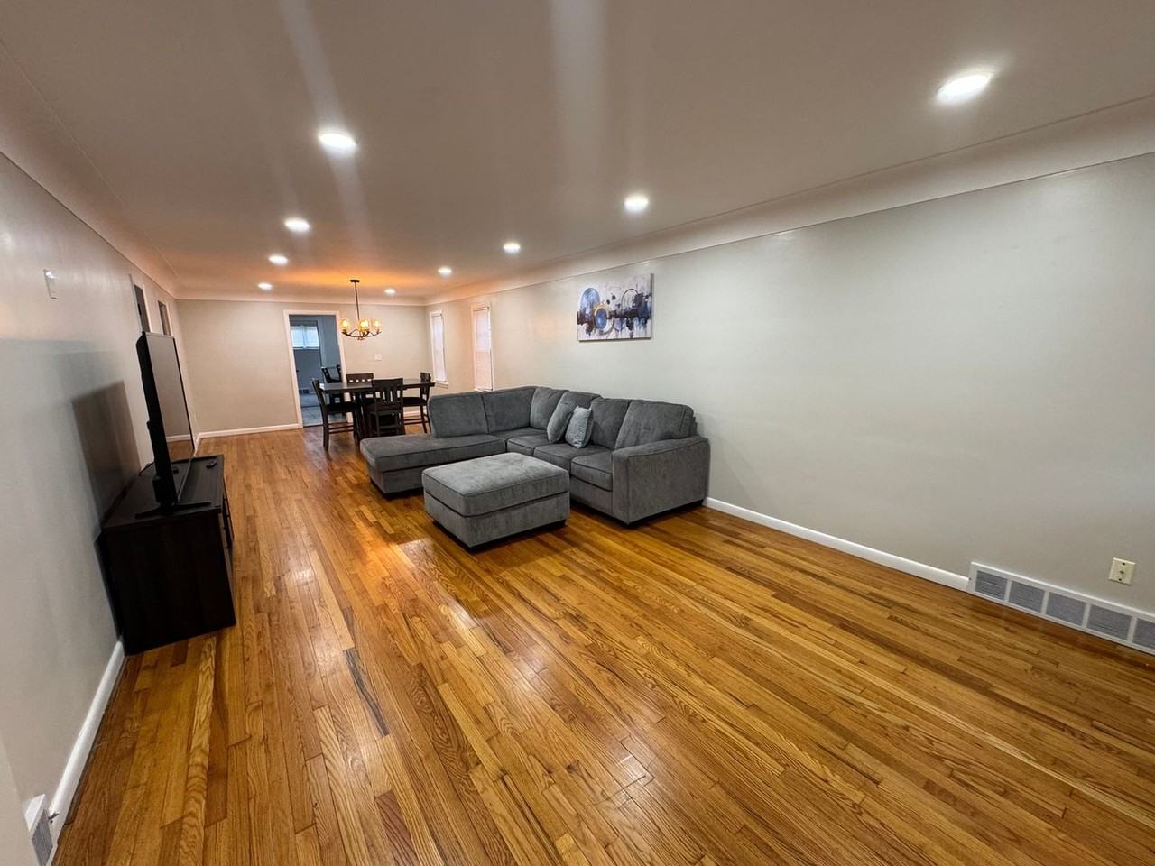 4023 Okalona Rd - Photo 2 of 19