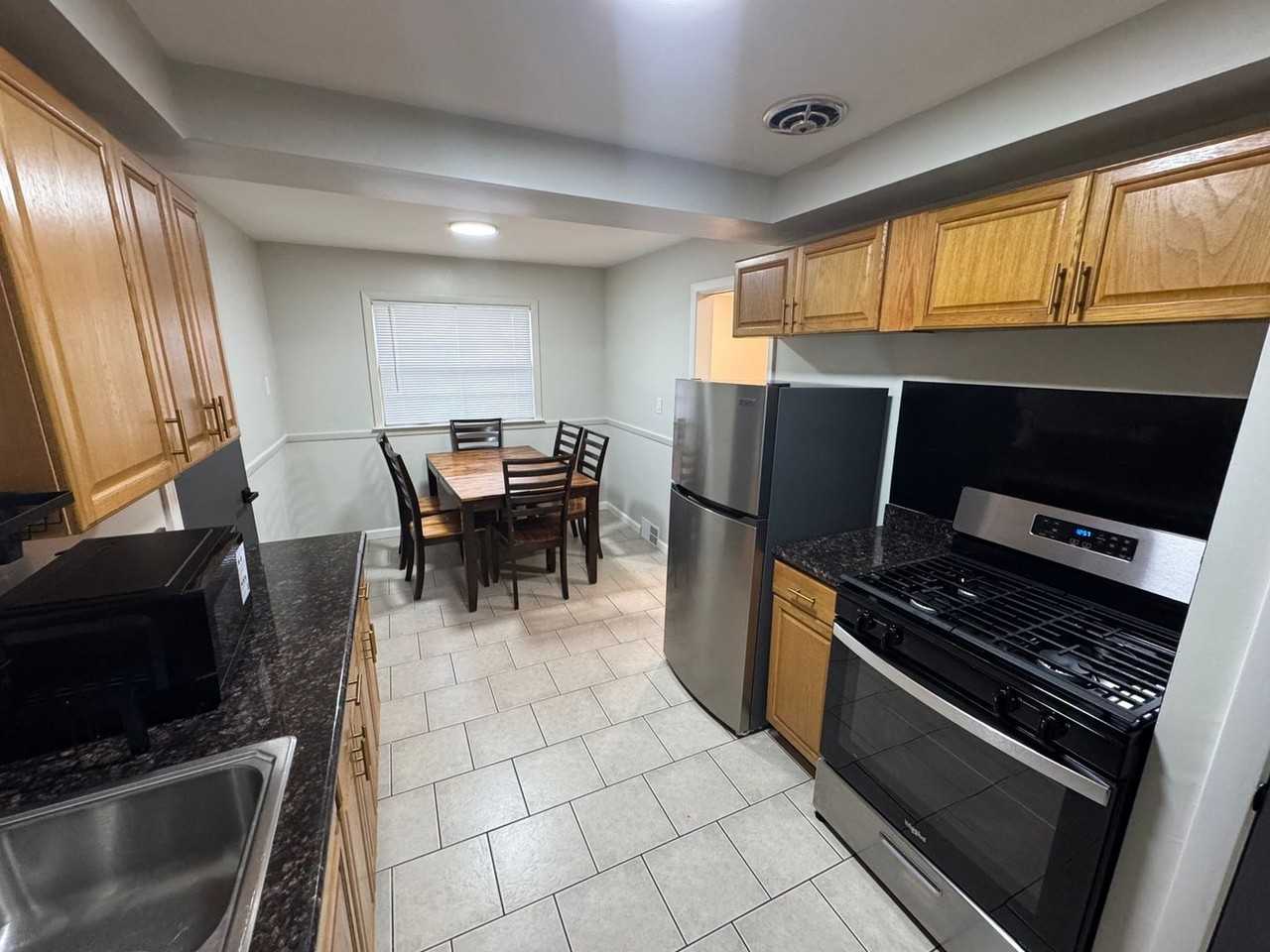 4023 Okalona Rd - Photo 6 of 19