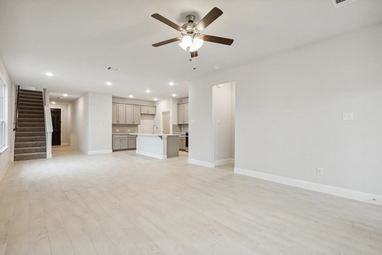 3210 Cordelia Dr - Photo 3 of 17