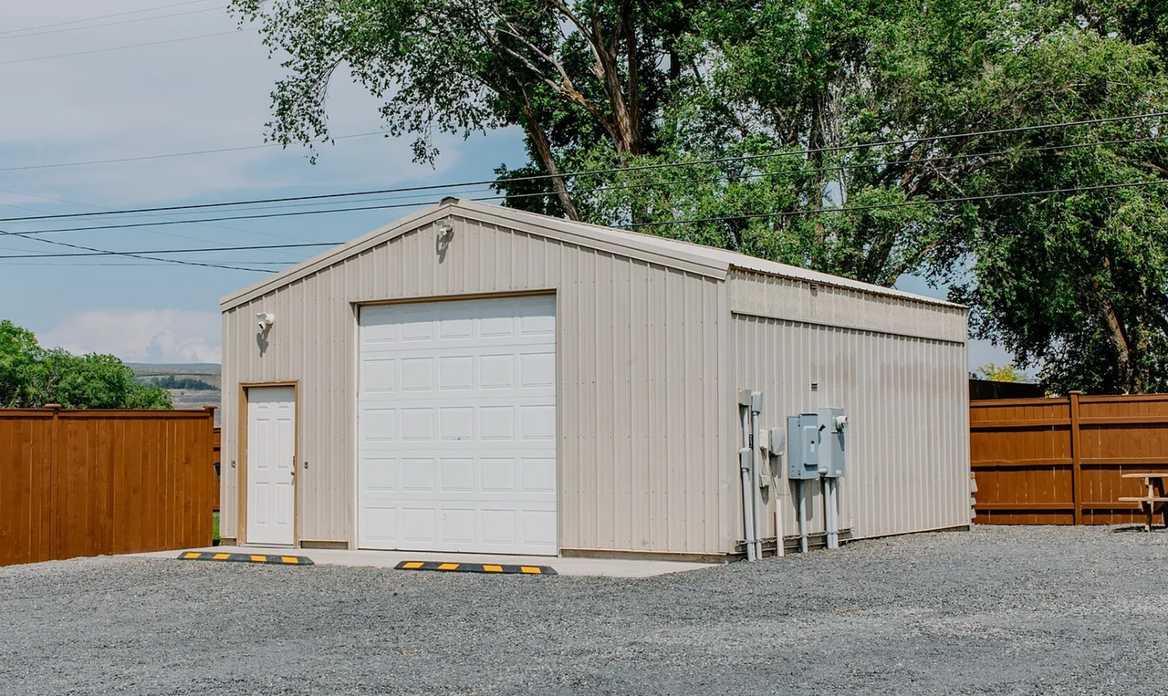 122 2nd Ave SE - Photo 2 of 15