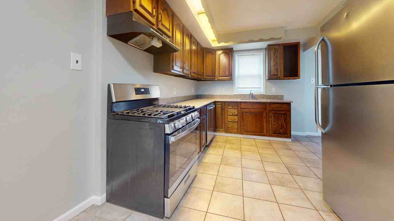 1625 1625 &  1627 Rhawn Street - Photo 4 of 28