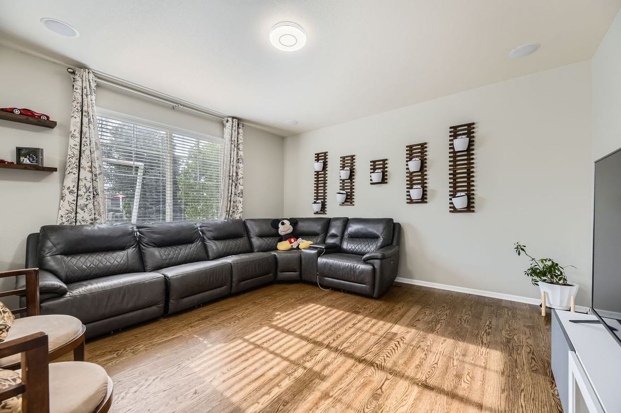 5505 Echo Hollow St - Photo 6 of 30