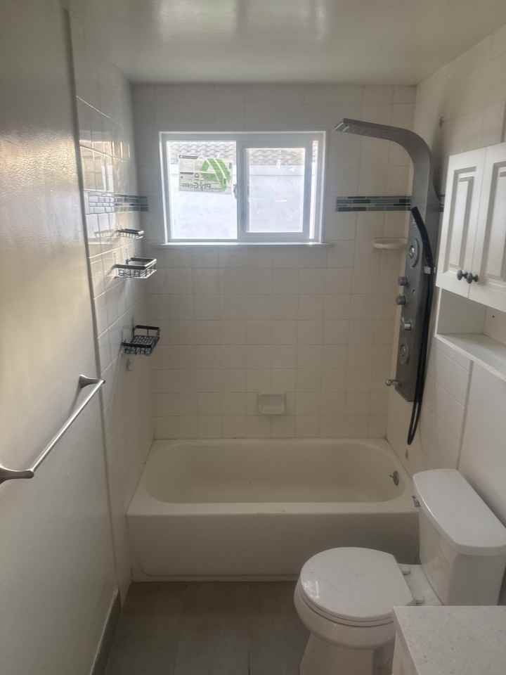 713 E Elder St #4 - Photo 4 of 9