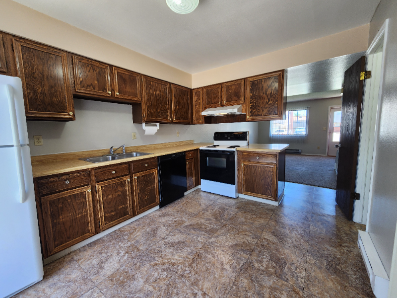 55 Castle Royal Dr - Photo 2 of 12