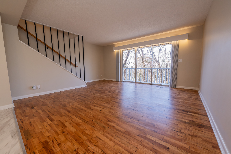 217 N Fletcher Ave - Photo 2 of 16