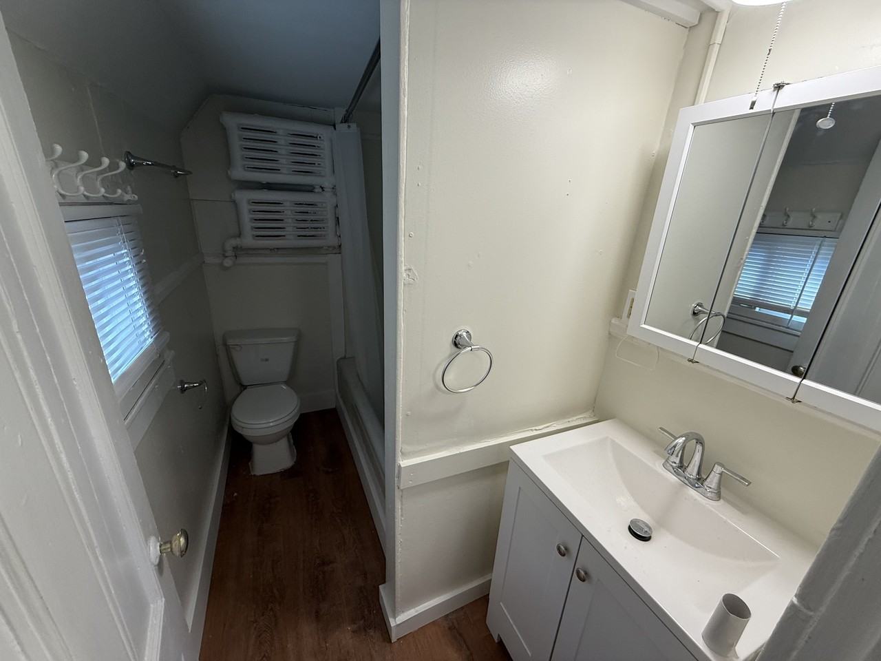 616 E State St - Photo 6 of 13