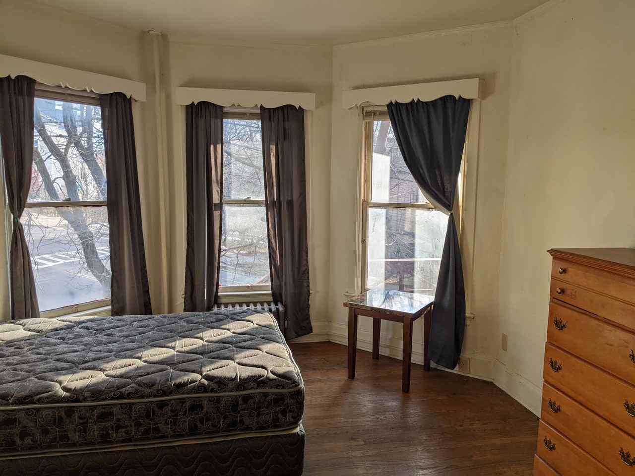 616 E State St - Photo 7 of 13